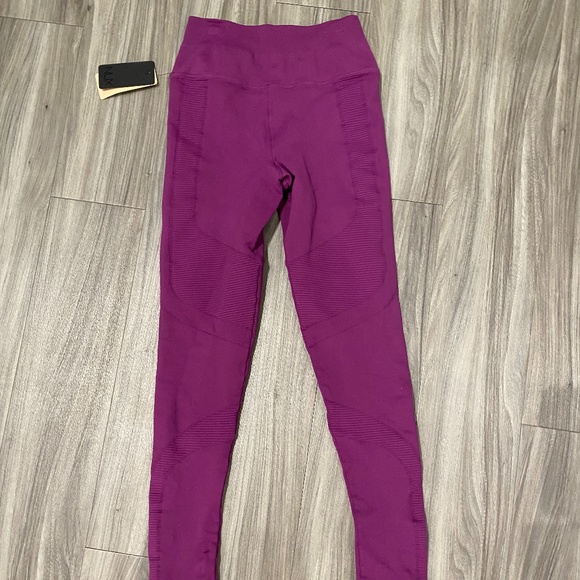 Nux One by One Legging Purple Onyx - Picture 3 of 3